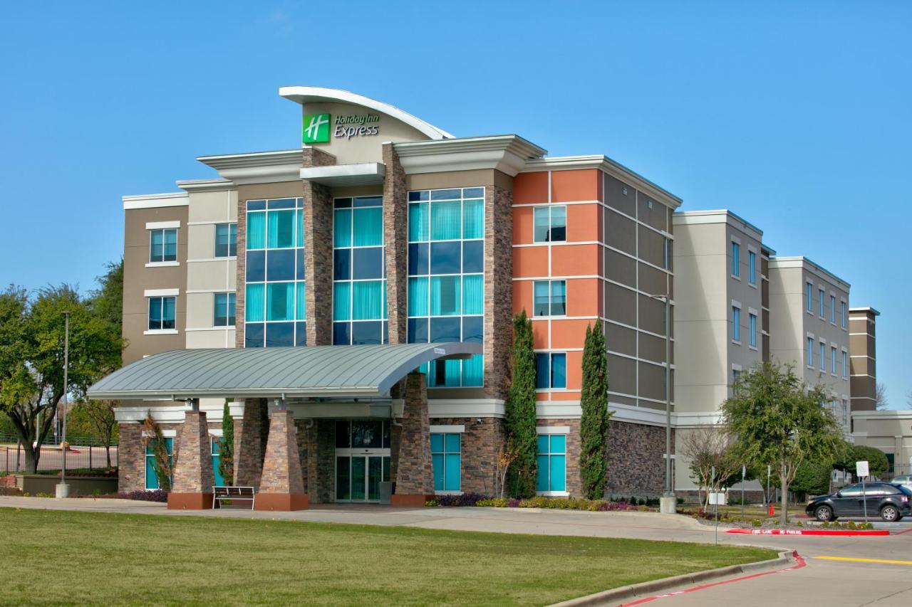 Holiday Inn Express & Suites North Dallas At Preston By Ihg Екстериор снимка