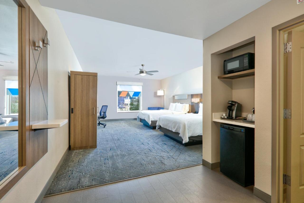 Holiday Inn Express & Suites North Dallas At Preston By Ihg Екстериор снимка