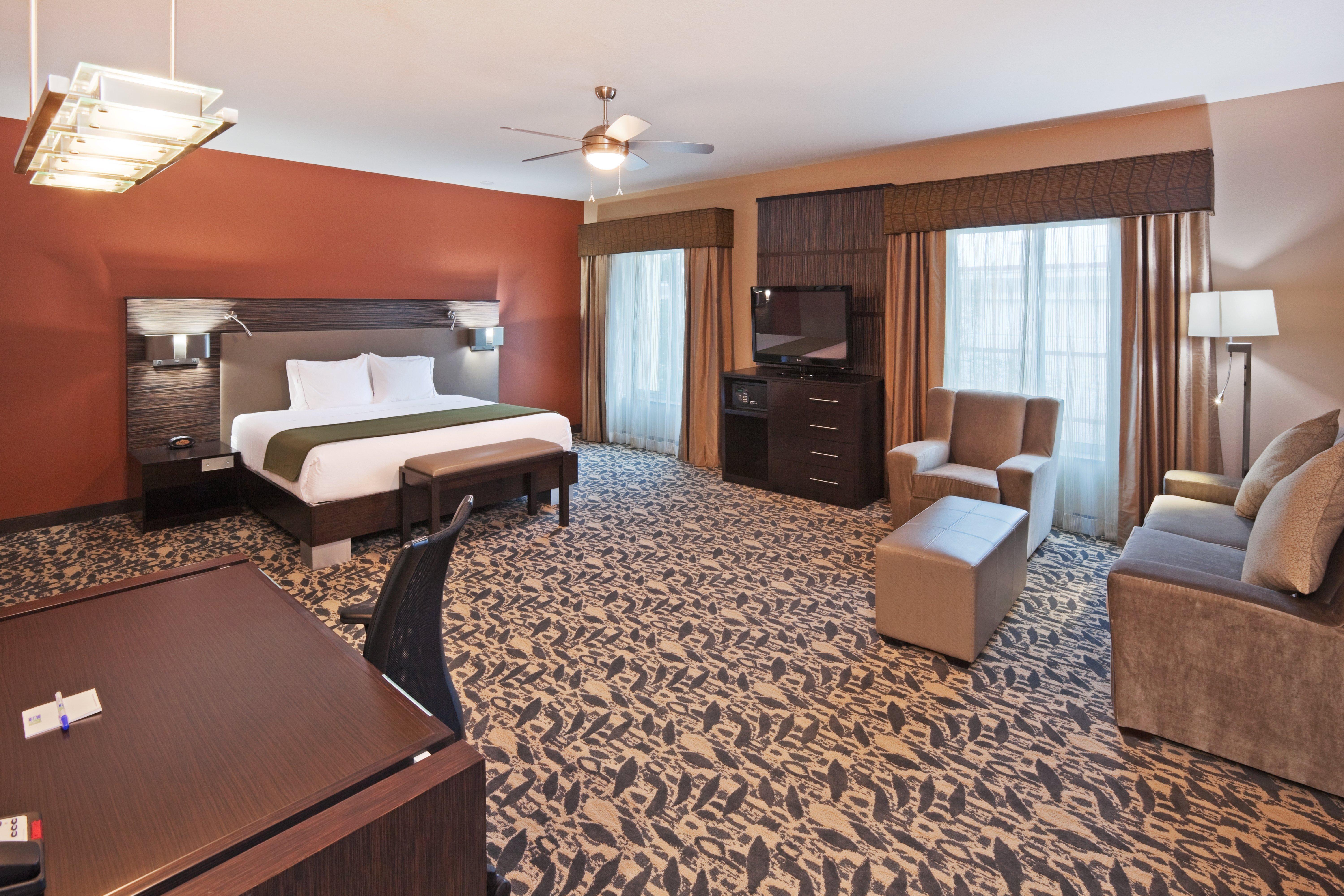Holiday Inn Express & Suites North Dallas At Preston By Ihg Екстериор снимка