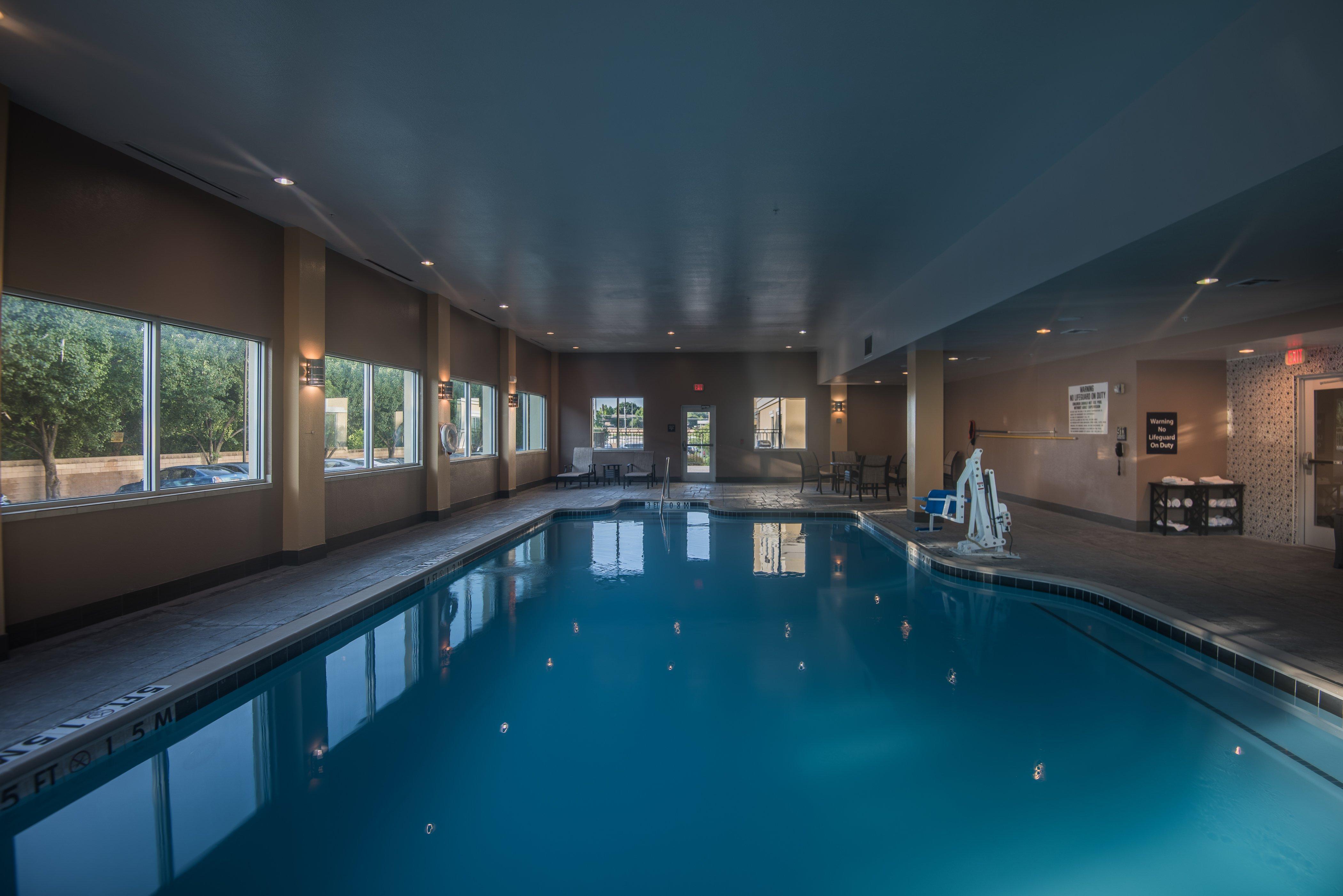 Holiday Inn Express & Suites North Dallas At Preston By Ihg Екстериор снимка