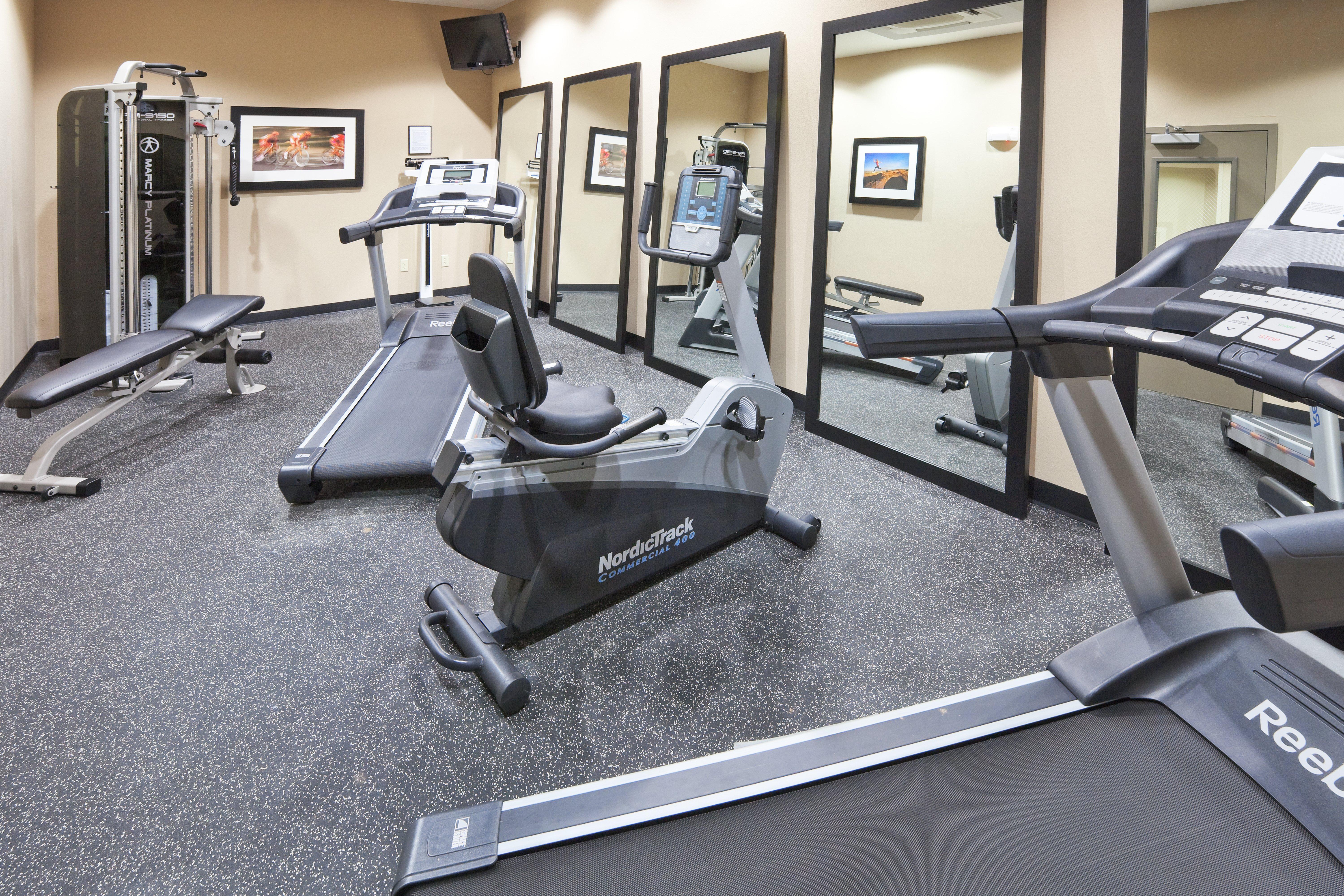 Holiday Inn Express & Suites North Dallas At Preston By Ihg Екстериор снимка